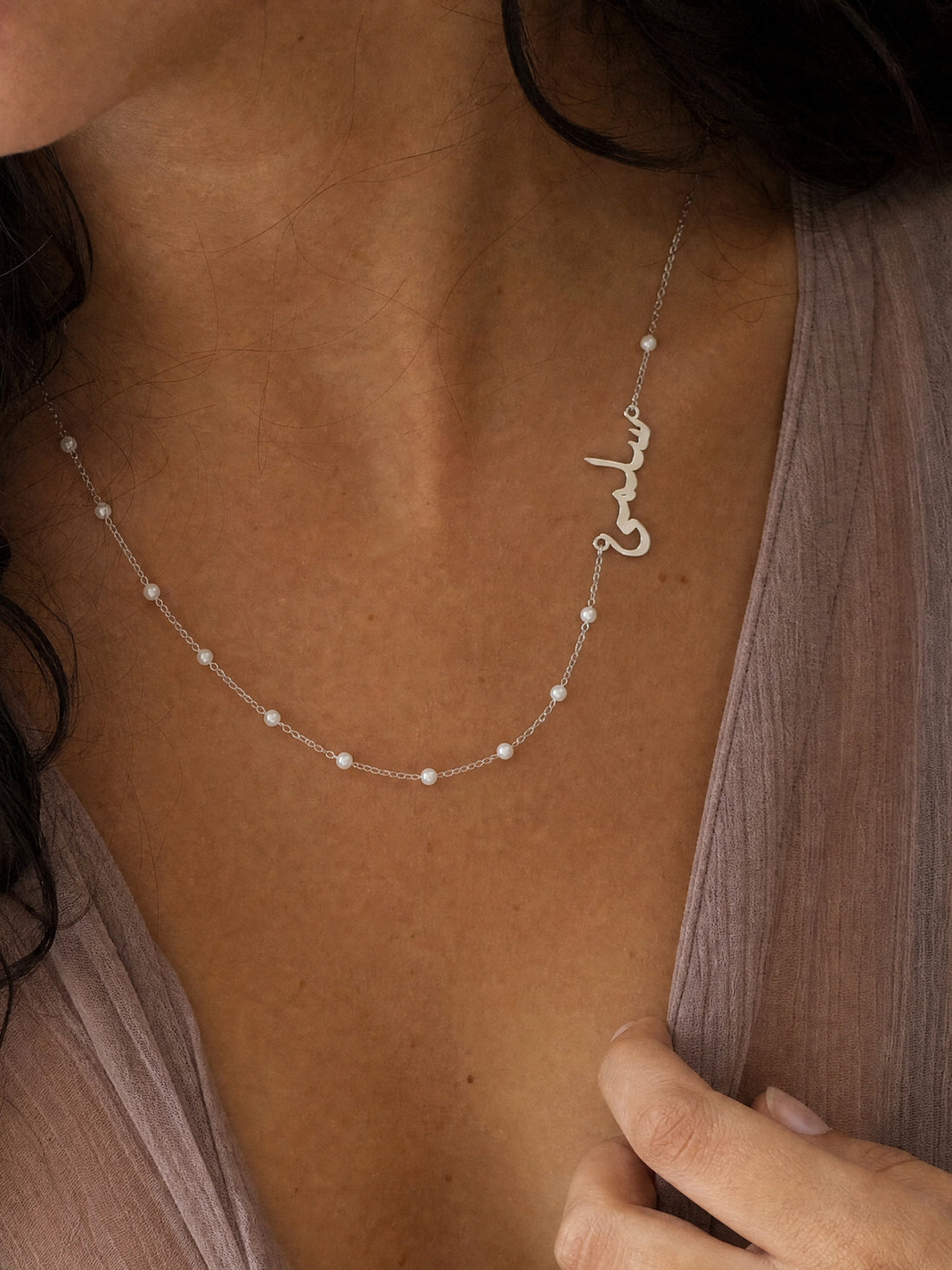 Editorial — SOLENE. Arabic Pearl Name Necklace in 925 silver — on model