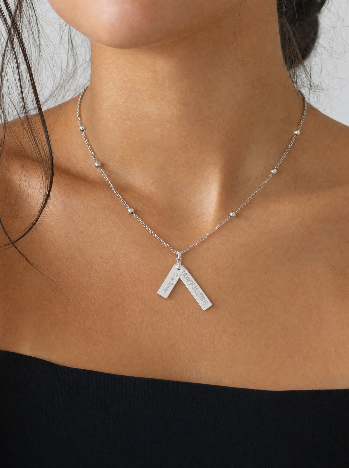 Editorial — SOLENE. Coordinates Necklace in 925 silver — on model